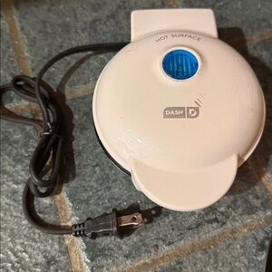 Dash spiderweb Mini Wafflemaker